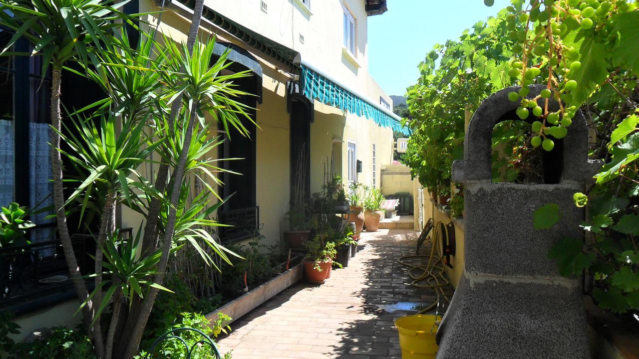 Auberge Du Chene Perpignan Bagian luar foto